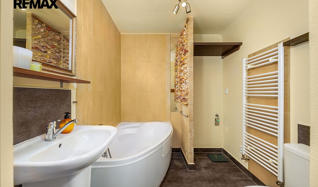Prodej domu 150 m² s pozemkem 131 m², Velešín – náhled fotky 11