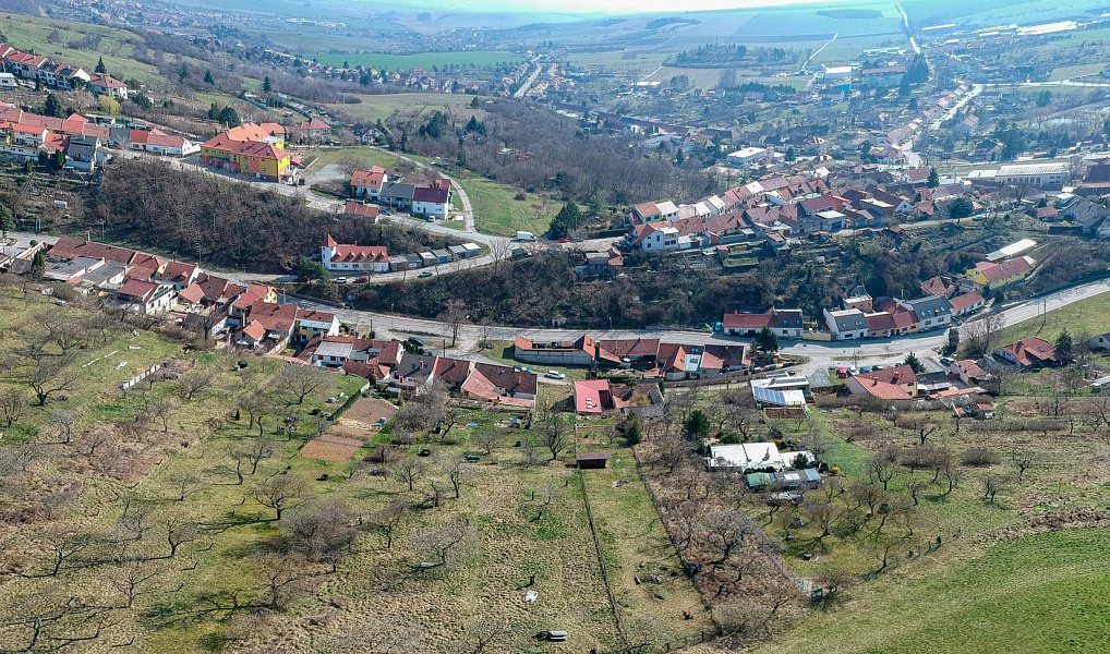 Prodej stavebního pozemku 859 m², Pozořice – náhled fotky 2