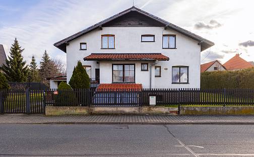 Prodej domu 210 m² s pozemkem 803 m², Průhonická, Jesenice, okres Praha-západ