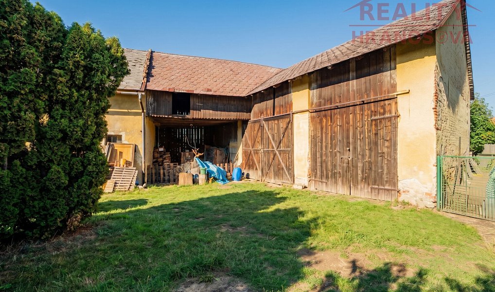 Prodej stavebního pozemku 1 430 m², Kyjovice – náhled fotky 6