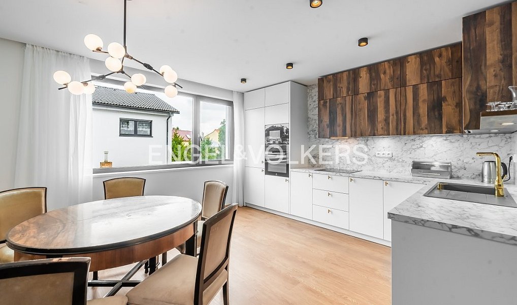 Pronájem domu 165 m² s pozemkem 120 m², Praha – náhled fotky 4