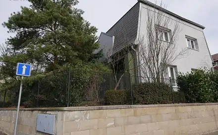 Pronájem domu 260 m² s pozemkem 699 m², Šikmá, Praha 3 - Žižkov