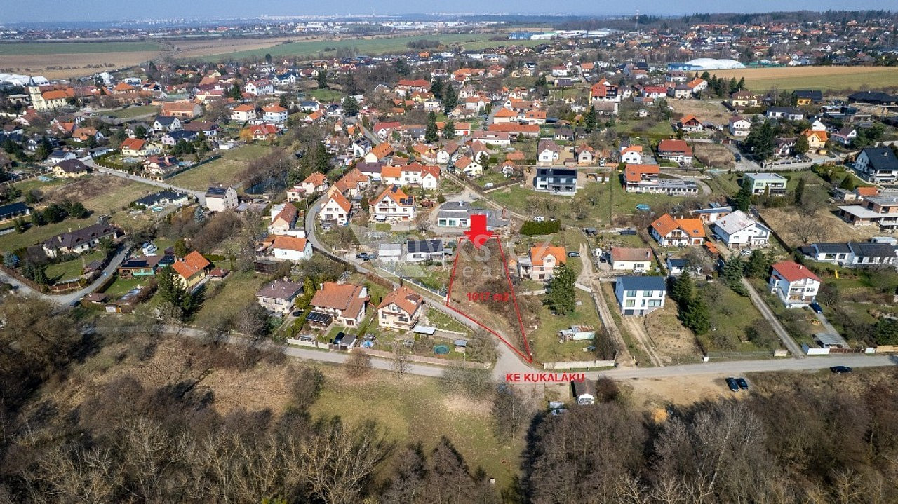 Prodej stavebního pozemku 1 017 m²
