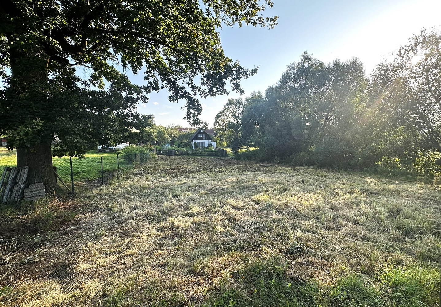 Prodej stavebního pozemku 771 m² – pohled 5