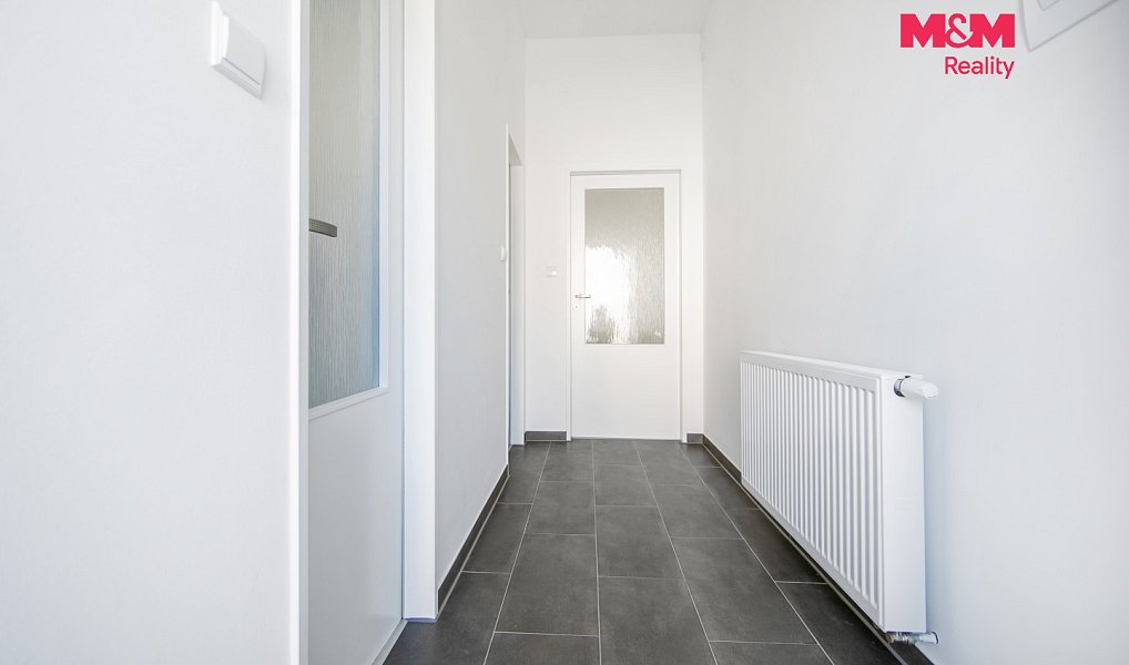 Pronájem kanceláře 29 m², Dobřany – náhled fotky 4