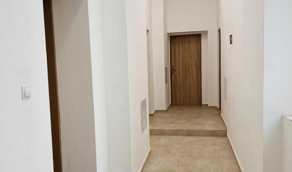 Pronájem bytu 1+kk 30 m², Teplice – náhled fotky 16