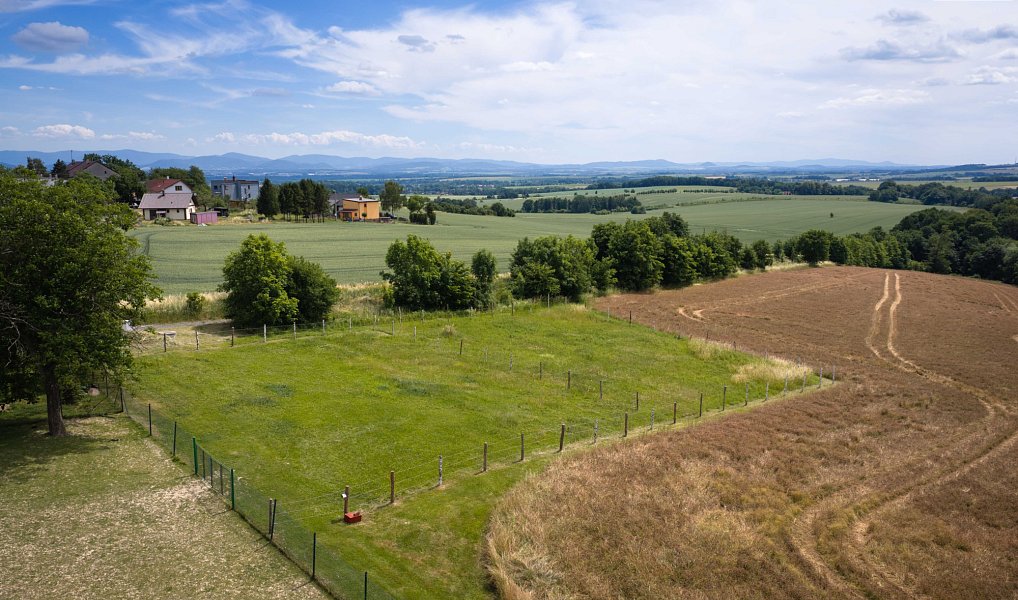 Prodej stavebního pozemku 1 999 m², Zbyslavice – náhled fotky 9