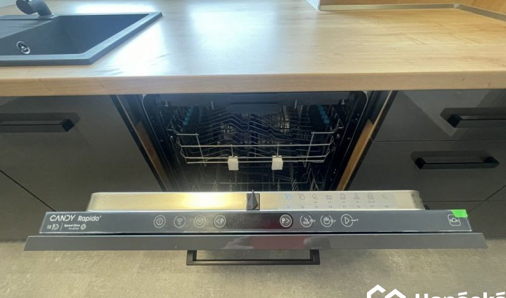 Pronájem bytu 1+kk 29 m², Hulín – náhled fotky 7