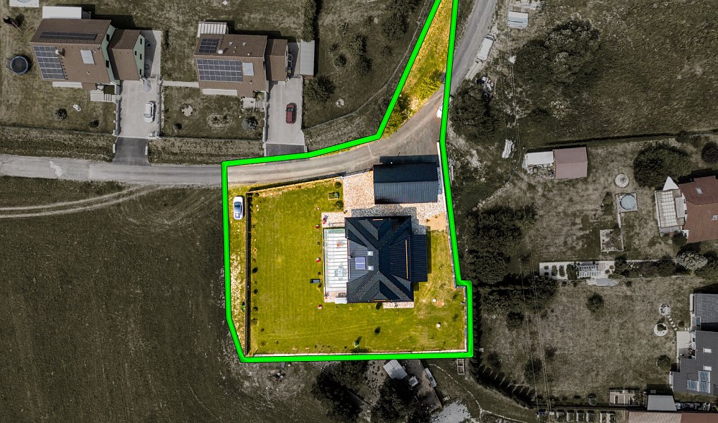 Prodej domu 350 m² s pozemkem 2 074 m², Staré Město – náhled fotky 37