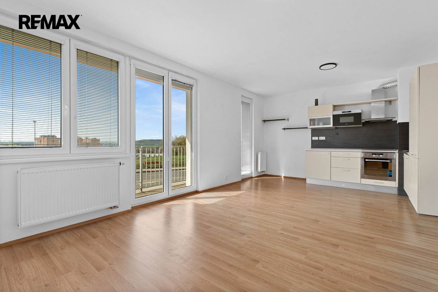 Prodej bytu 1+kk 39 m² — photo 2