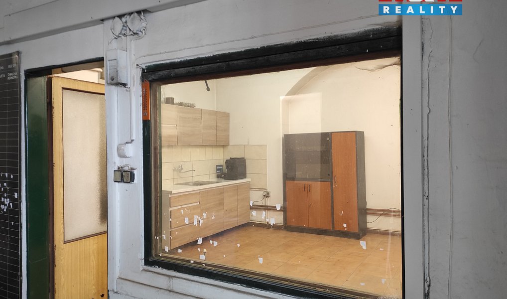 Pronájem obchodních prostor 500 m², Opava – náhled fotky 7