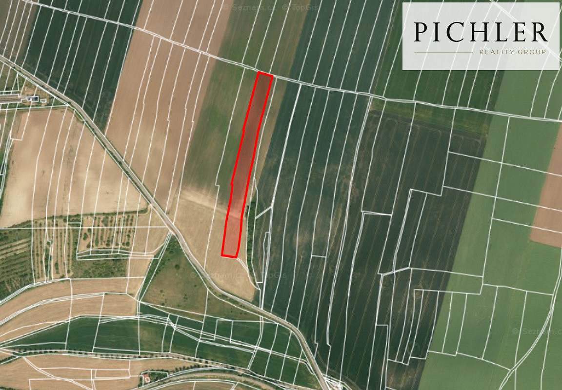 Prodej pole 12 454 m²
