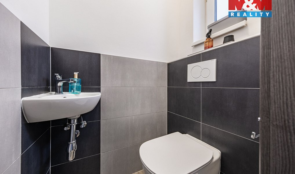 Prodej bytu 4+kk 93 m², Kostelec nad Černými lesy – náhled fotky 16