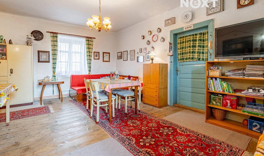 Prodej domu 560 m² s pozemkem 3 596 m², Chrášťany – náhled fotky 15