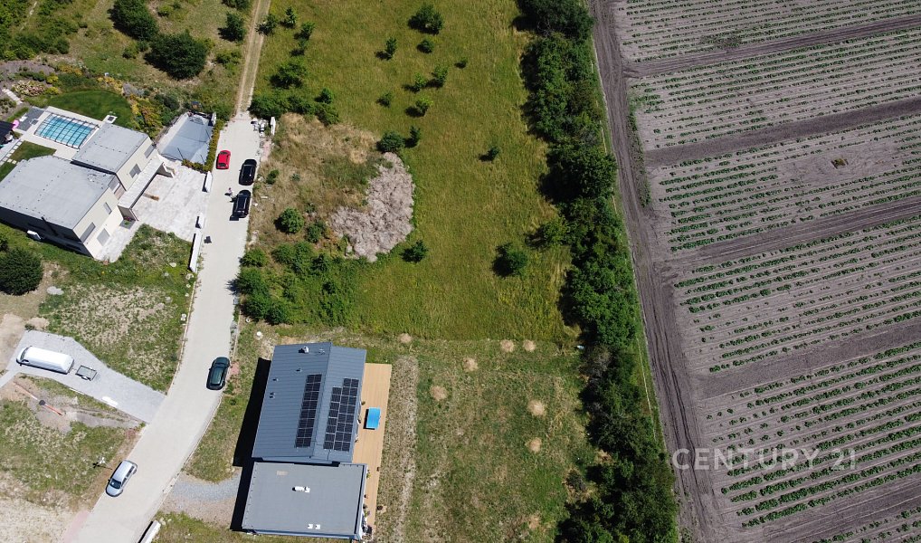 Prodej stavebního pozemku 1 659 m², Přerov nad Labem – náhled fotky 10