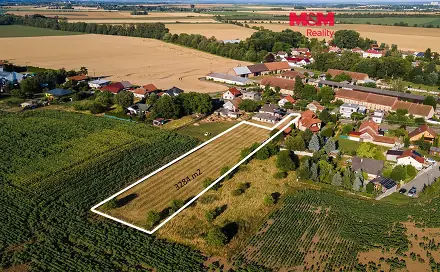 Prodej stavebního pozemku 3 284 m², Třibřichy, okres Chrudim