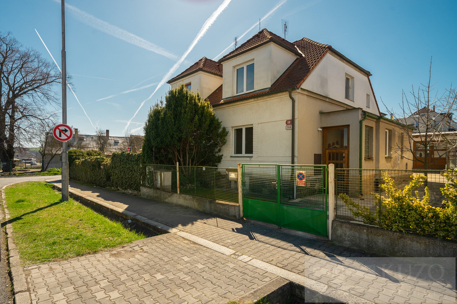 Prodej obchodních prostor 177 m²