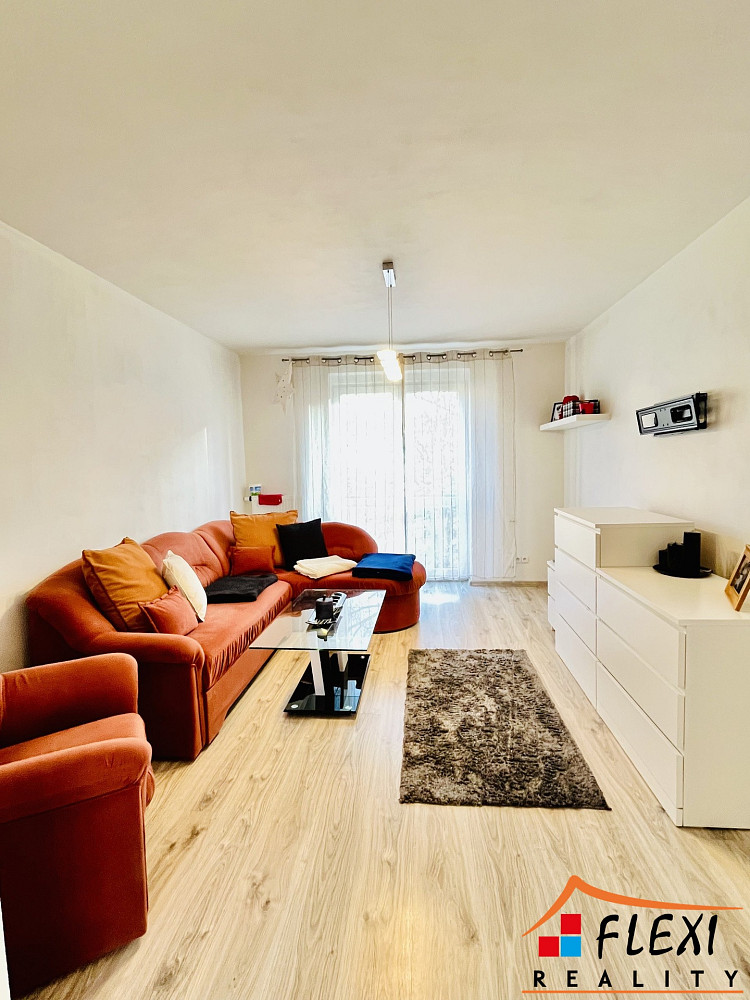 Pronájem bytu 2+1 52 m² – fotografie 3