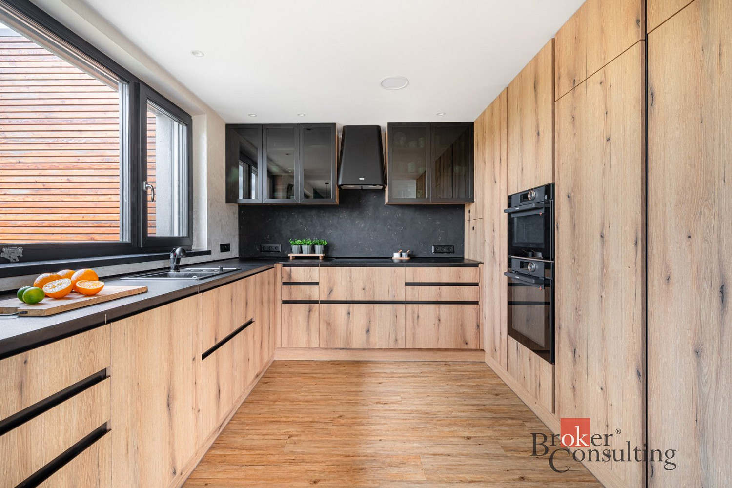 Prodej domu 213 m² s pozemkem 1 006 m² — photo 4