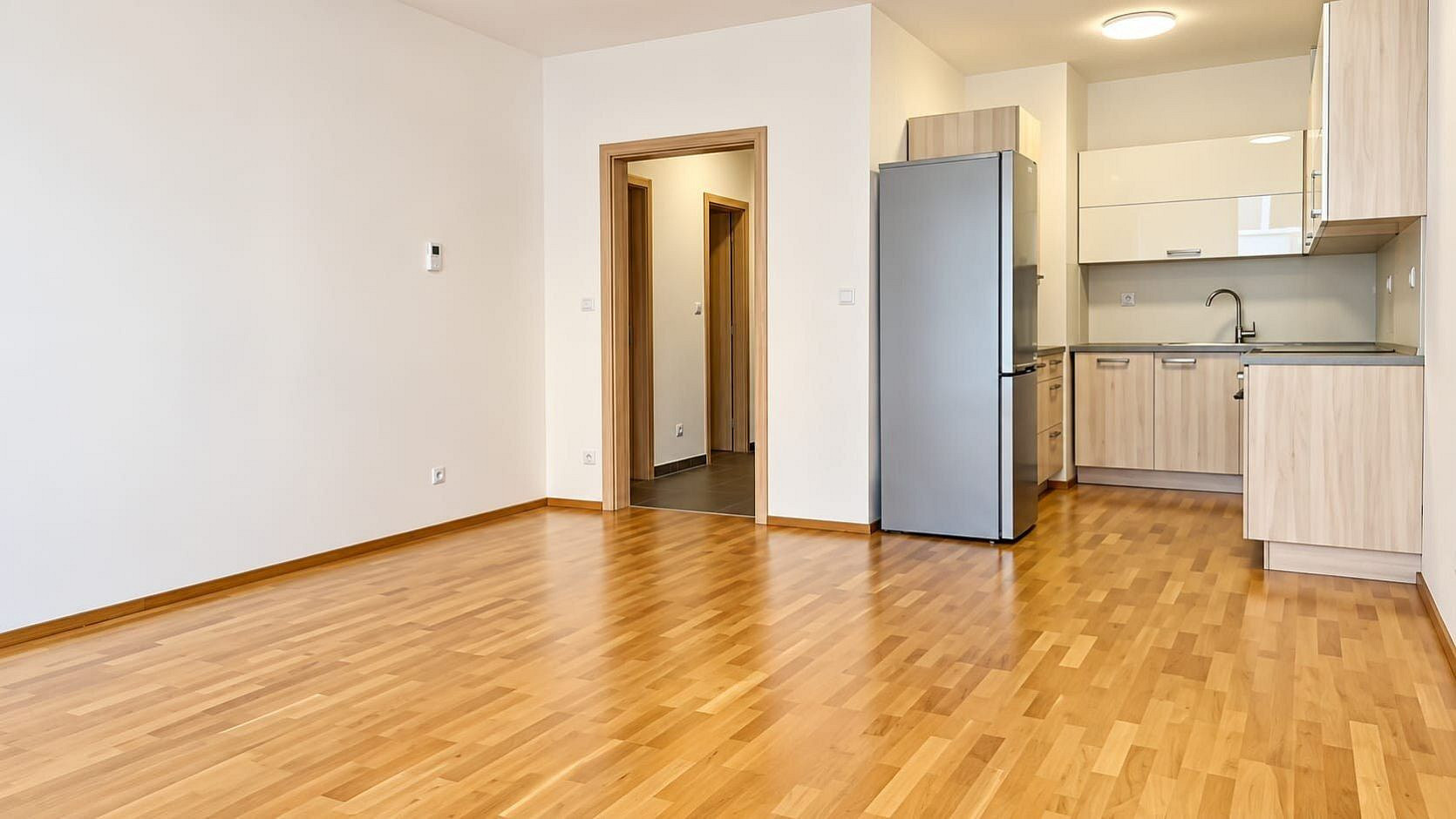 Pronájem bytu 2+kk 58 m² – fotografie 2