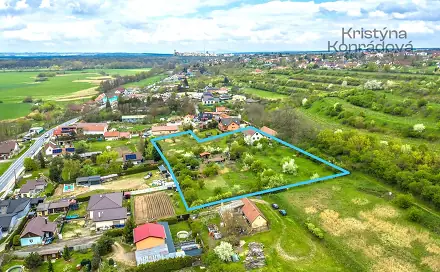 Prodej stavebního pozemku 8 716 m², Kly - Dolní Vinice, okres Mělník