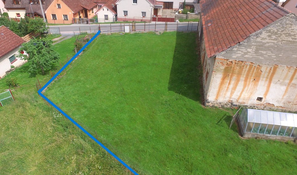 Prodej stavebního pozemku 839 m², Milínov – náhled fotky 2