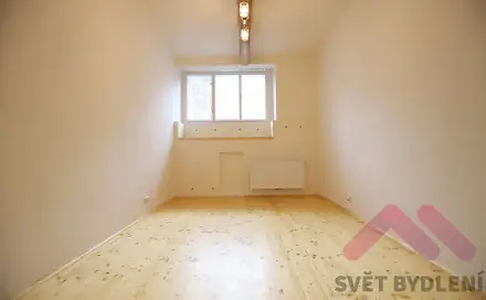 Pronájem bytu 1+kk 28 m², Slovinská, Praha 10 - Vršovice