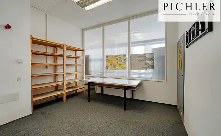 Pronájem kanceláře 29 m², Žlutická, Plzeň - Bolevec