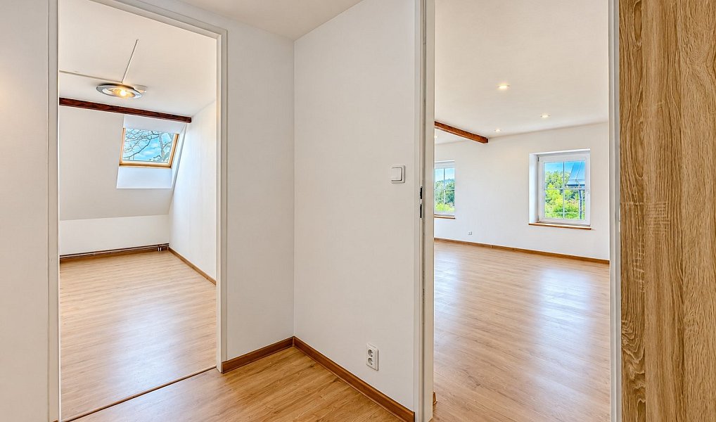 Prodej domu 295 m² s pozemkem 1 331 m², Hora Svatého Šebestiána – náhled fotky 6