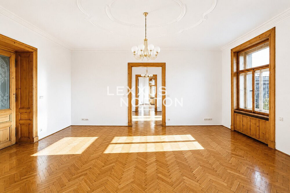 Pronájem bytu 6+kk 255 m²