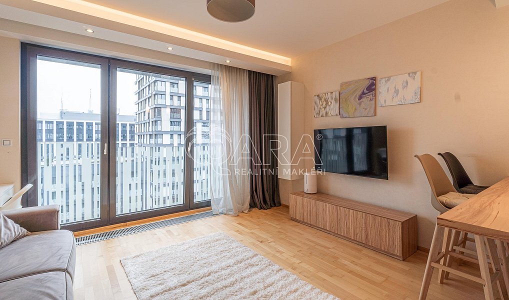 Pronájem bytu 1+kk 37 m², Praha – fotka 1 z 15