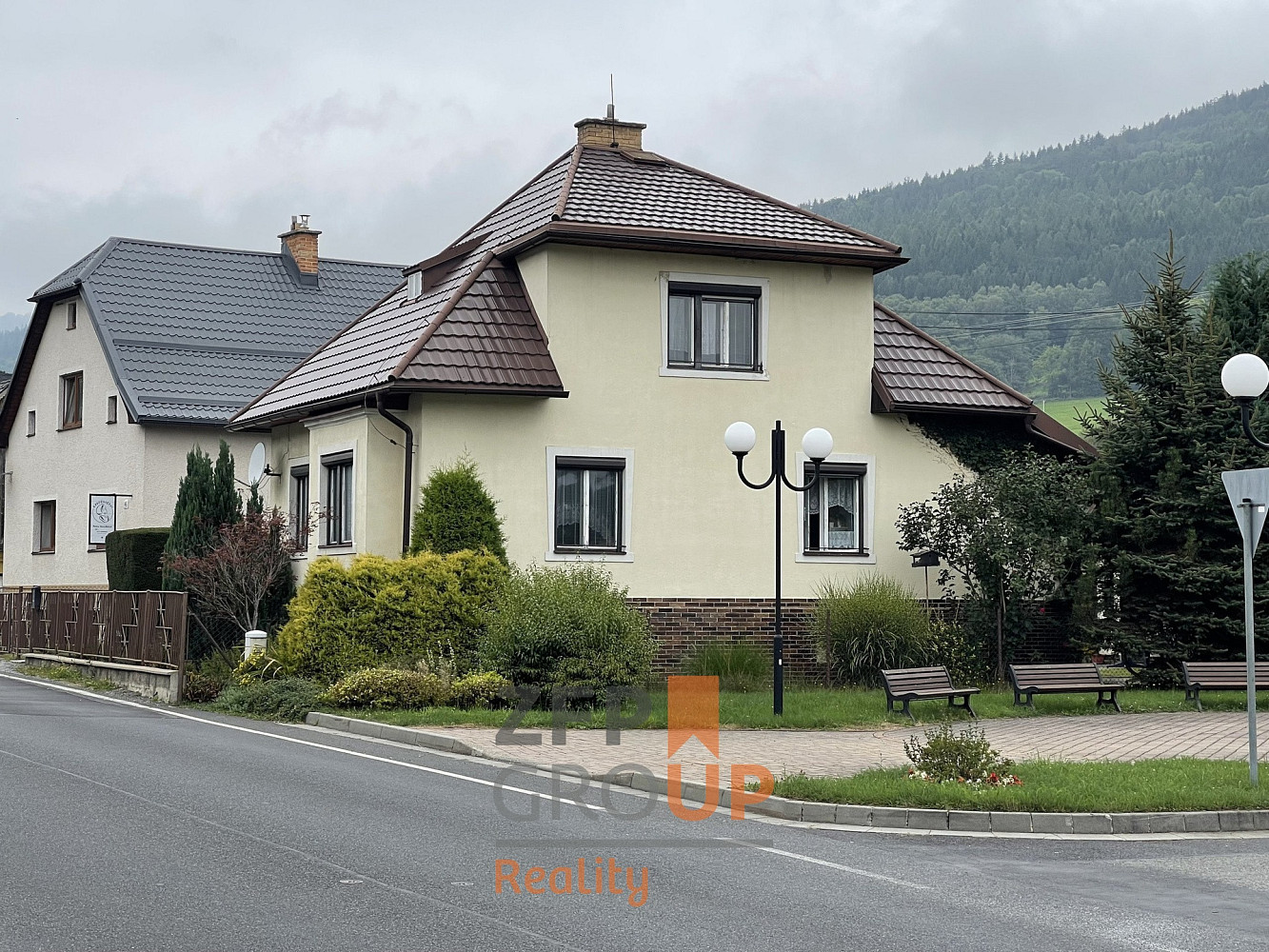 Prodej domu 220 m² s pozemkem 548 m²