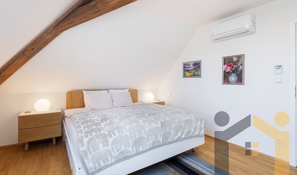 Prodej bytu 4+kk 96 m², Praha – náhled fotky 31