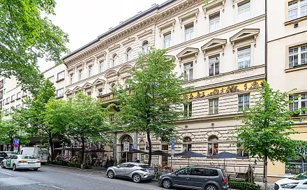 Pronájem kanceláře 225 m², Italská, Praha 2 - Vinohrady