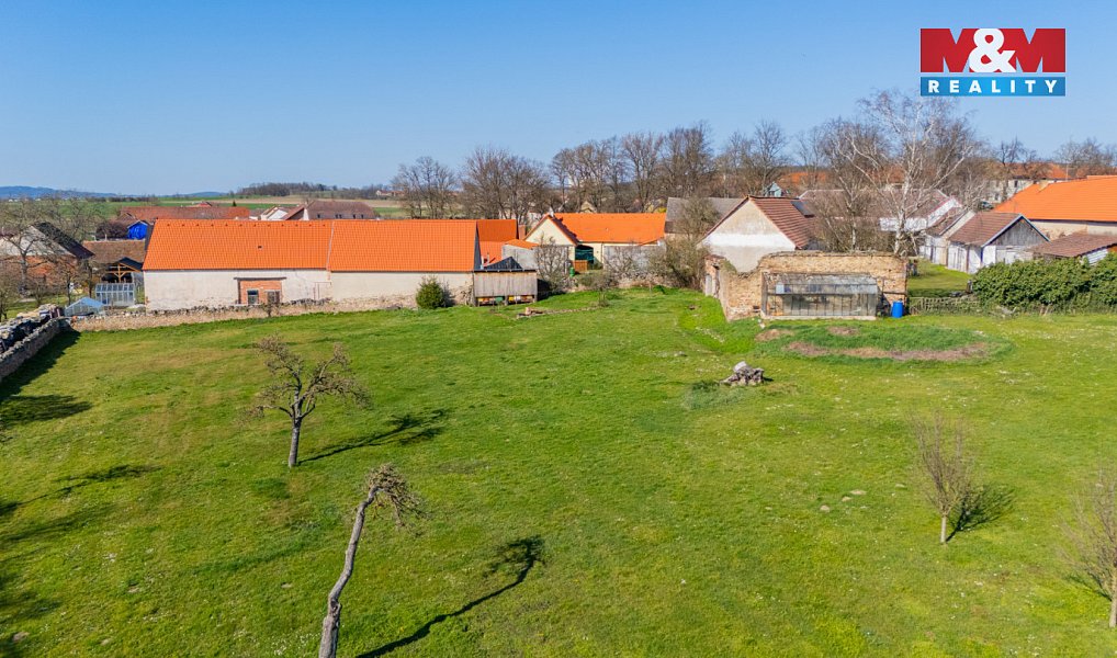 Prodej domu 195 m² s pozemkem 7 046 m², Dříteň – náhled fotky 13