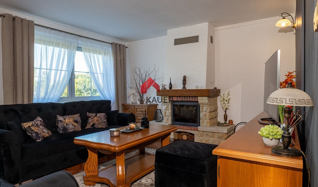 Prodej domu 183 m² s pozemkem 2 021 m², Mohelnice – náhled fotky 6