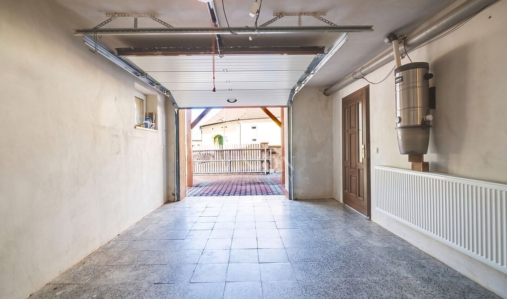 Prodej domu 238 m² s pozemkem 811 m², Třešovice – náhled fotky 19