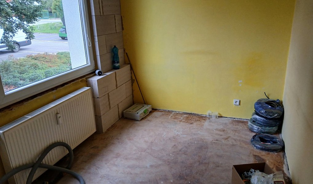 Prodej bytu 3+1 70 m², Hostinné – náhled fotky 9