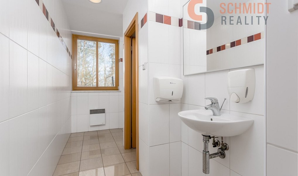 Prodej ubytovacího objektu 576 m², Brno – náhled fotky 8