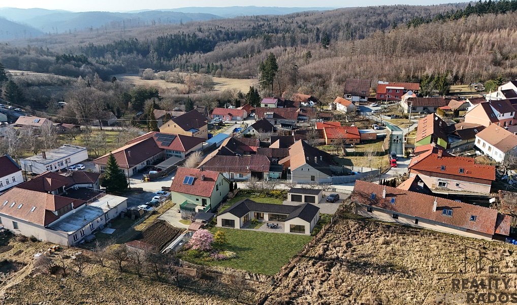 Prodej stavebního pozemku 978 m², Habrůvka – náhled fotky 6