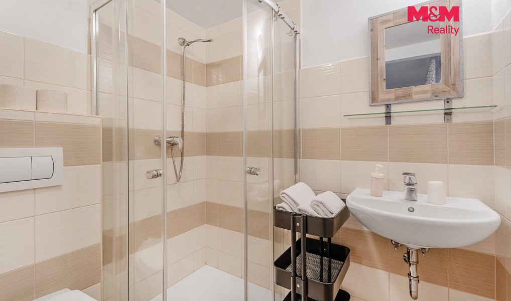 Prodej ubytovacího objektu 300 m², Hřensko – náhled fotky 21