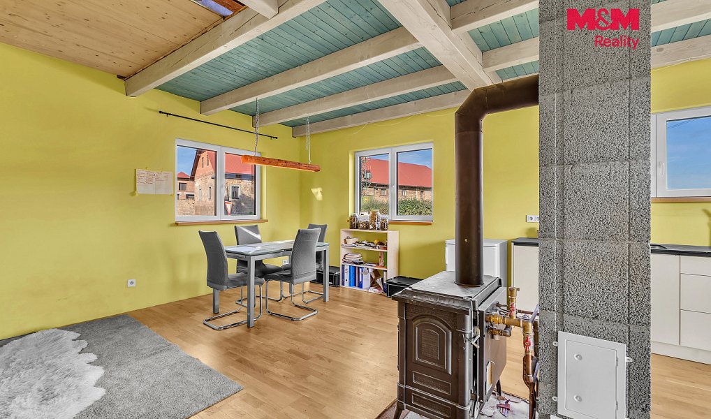 Prodej domu 65 m² s pozemkem 1 009 m², Lužany – náhled fotky 8