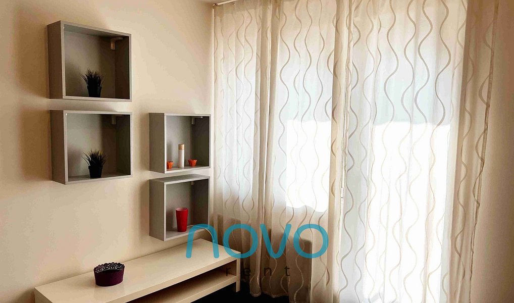 Pronájem bytu 2+kk 43 m², Klecany – náhled fotky 2