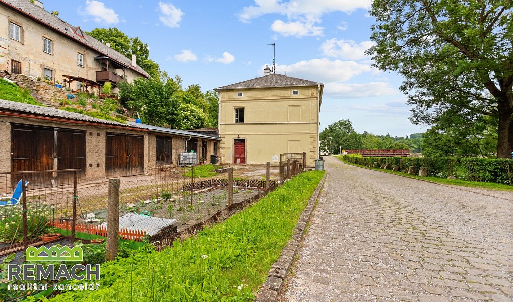 Prodej bytu 2+1 70 m², Kuks – náhled fotky 24