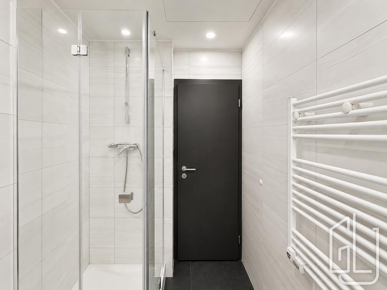 Pronájem bytu 1+kk 28 m² – pohled 5