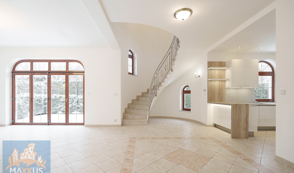 Pronájem domu 243 m² s pozemkem 484 m², Praha – náhled fotky 9