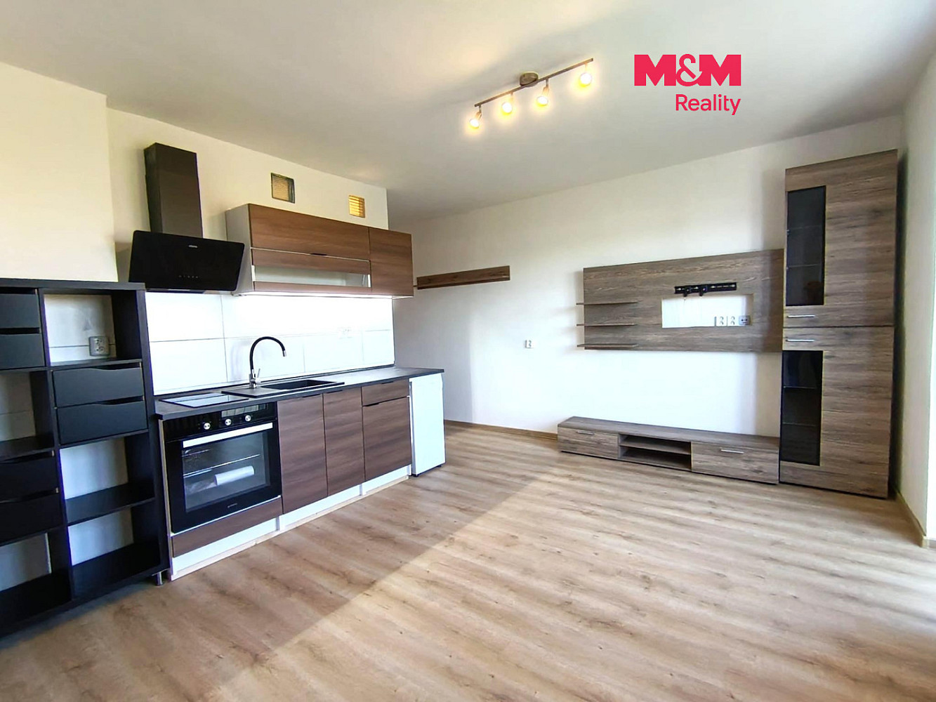 Pronájem bytu 1+kk 27 m²