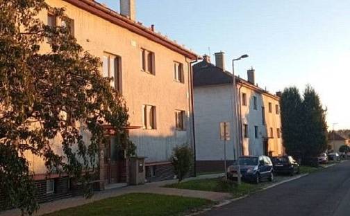 Prodej bytu 3+1 65 m², Zahradní, Prachovice, okres Chrudim