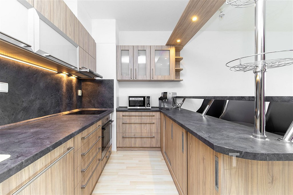 Prodej bytu 2+kk 70 m² - View 2