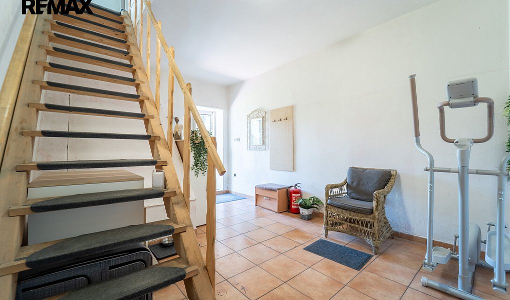 Prodej domu 140 m² s pozemkem 2 563 m², Pečky – náhled fotky 22